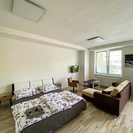Apartman Kapitana Nalepku Anna Liptovsky Mikulas Exterior photo
