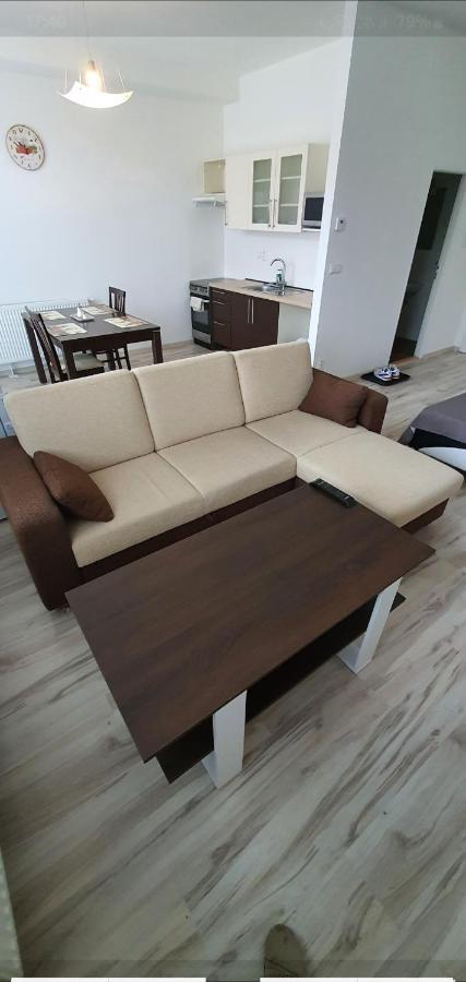 Apartman Kapitana Nalepku Anna Liptovsky Mikulas Exterior photo