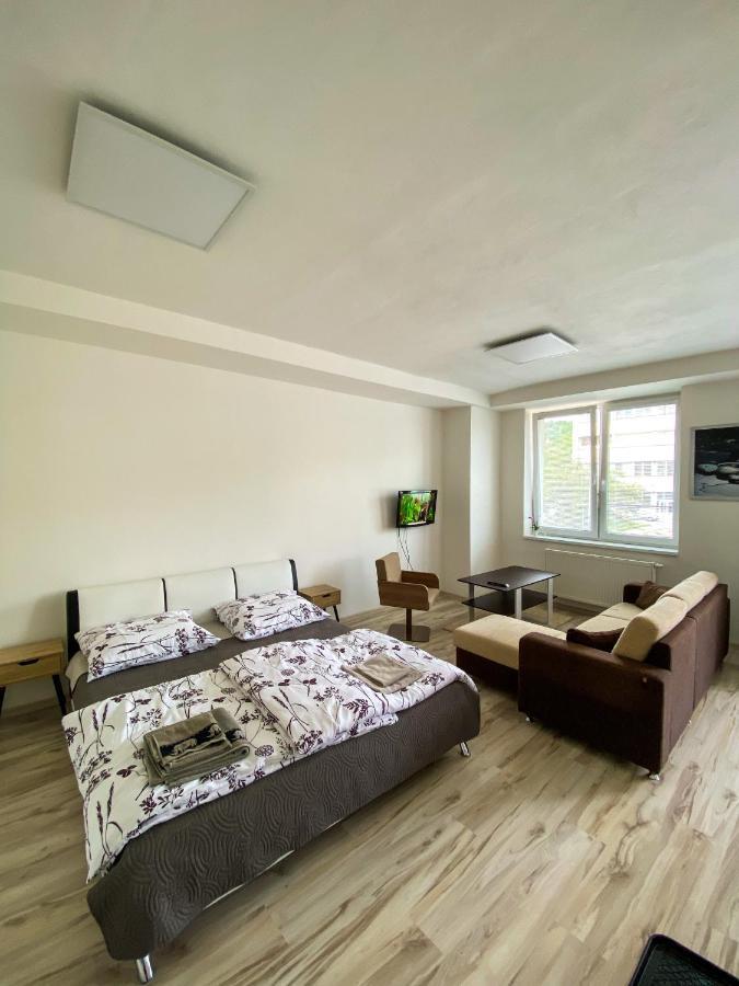 Apartman Kapitana Nalepku Anna Liptovsky Mikulas Exterior photo